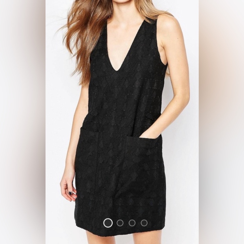 Vila deep V shift dress
